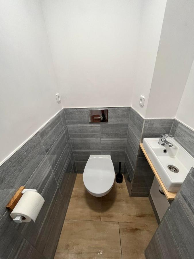 Hostel Woku Świebodzice Εξωτερικό φωτογραφία